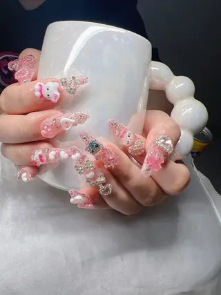ネイル Lee Nailsのネイルデザイン