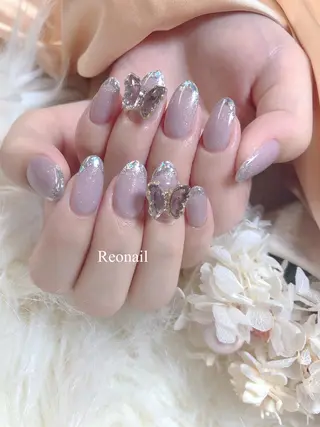 ミディアム ネイル Blowe ニュアンスのネイルデザイン