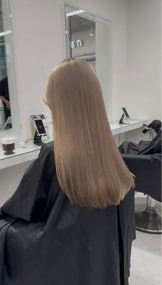 ロング カラー ヘアアレンジ 透け上品ハイトーン 職人ゆうと🤍のヘアスタイル