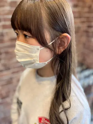 セミロング カラー パーマ ヘアアレンジ メンズ キッズ ネイル マツエク・マツパ アイブロウ 久木原 ゆりのヘアスタイル