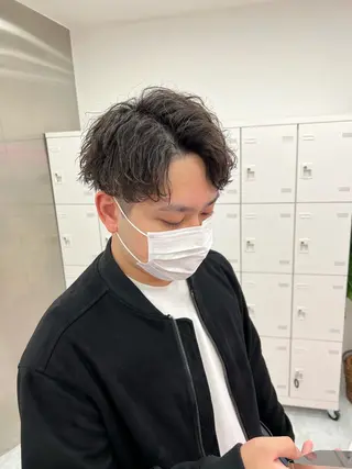ミディアム パーマ メンズ メンズパーマ特化 TAIGAのヘアスタイル