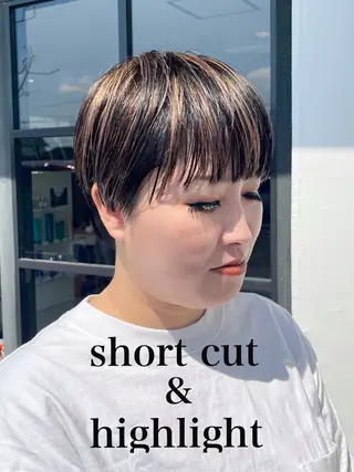 ショート カラー∫カット∫ 髪質改善🤍MIKUのヘアスタイル