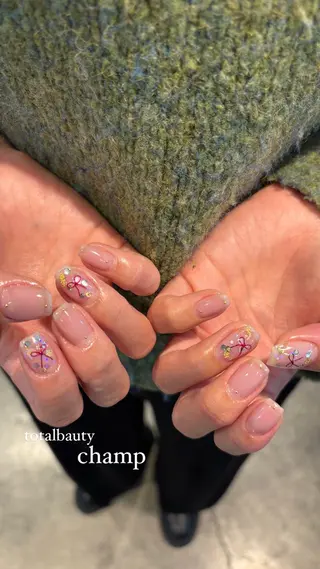 ネイル 岡本 恵｜大人っぽ ・個性ニュアンスのネイルデザイン