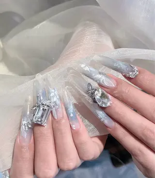 ネイル D-BEAUTY Nailsalonのネイルデザイン