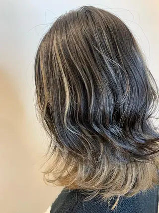 カラー 溝口 和弘のヘアスタイル
