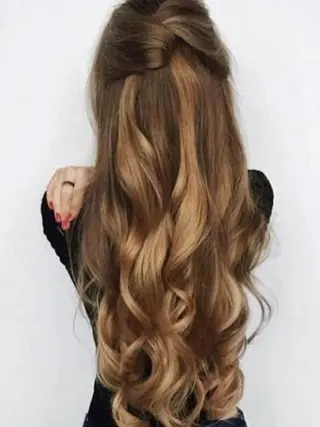 カラー パーマ 大阪レミーエクステ チビ編み込みのヘアスタイル
