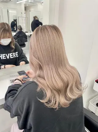 カラー ブリーチカラー🕯️ 透明感🫧表参道のヘアスタイル