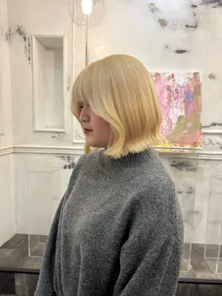 ショート ボブ・カラー 琴音のヘアスタイル