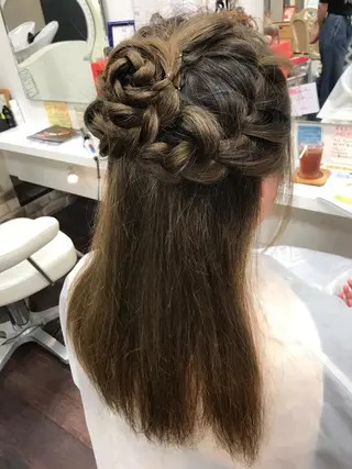 ロング ヘアアレンジ 岩谷/ブリーチ 🪽透明感カラーのヘアスタイル
