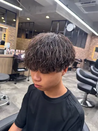 パーマ メンズ ツイスパ/シャドウ MANARUのヘアスタイル