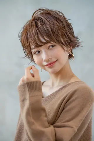 ショート カラー 🉐レイヤー/塩見 弘樹🉐渋谷のヘアスタイル