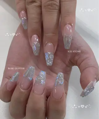 ネイル MINAMI໒꒱ Y2K、韓国ガーリーのネイルデザイン