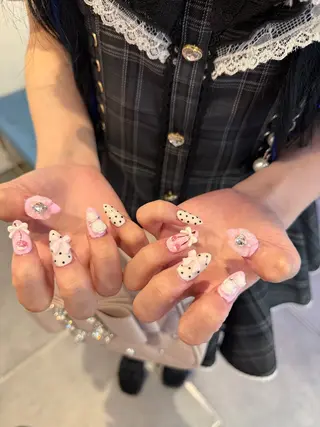 ネイル Natsumi💎 堺筋本町ネイルサロンのネイルデザイン