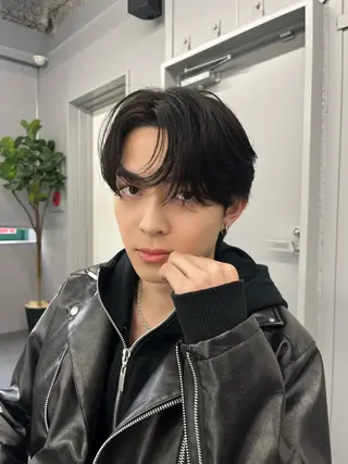 メンズ アイカ🐺 メンズ韓国ヘアのヘアスタイル