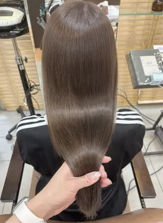 セミロング カラー 頭皮×髪質改善 透明感カラー💎中村のヘアスタイル