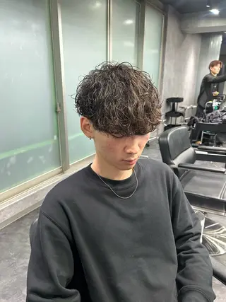 パーマ メンズ パーマ支持率No.1 ❤️‍🔥安成弾のヘアスタイル