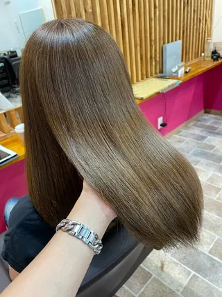 セミロング カラー YUI/ ブリーチカラー🌷のヘアスタイル