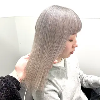 ロング カラー 💫艶ハイトーン×髪 質改善💫リュウトのヘアスタイル
