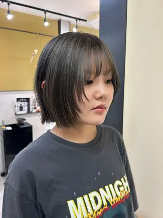 ショート カラー hub hair レイヤー/透明感のヘアスタイル
