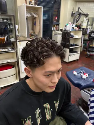 パーマ メンズ 佐古 達平のヘアスタイル