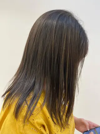 セミロング カラー レイヤー/ハイトーン 🫧Erikaのヘアスタイル