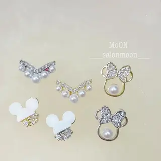 ネイル MoON...❤︎ MeGuのネイルデザイン