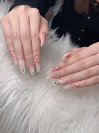 ネイル Lee Ainのネイルデザイン