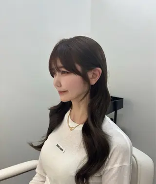 ロング 成田 流風のヘアスタイル