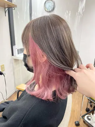 ミディアム カラー 青木 優歩のヘアスタイル