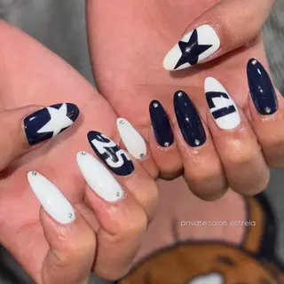 ネイル estrela 🍑のネイルデザイン