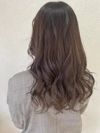 ロング 松下 由恵のヘアスタイル