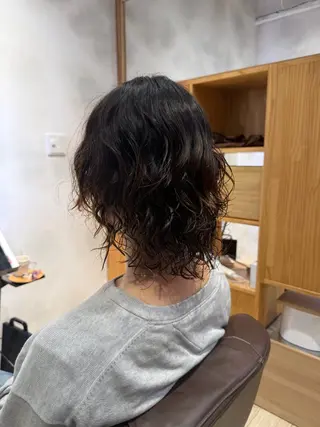 セミロング パーマ 山田 省吾のヘアスタイル