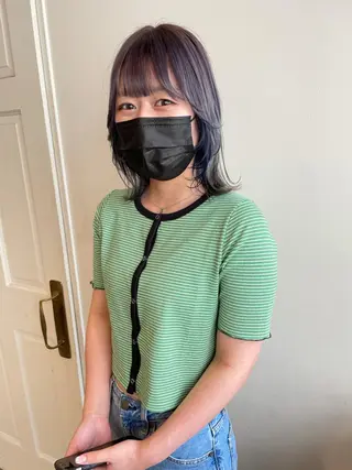 ミディアム カラー MIOベージュカラー 柔らかいカラーのヘアスタイル