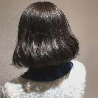 ミディアム カラー 山本 舞のヘアスタイル