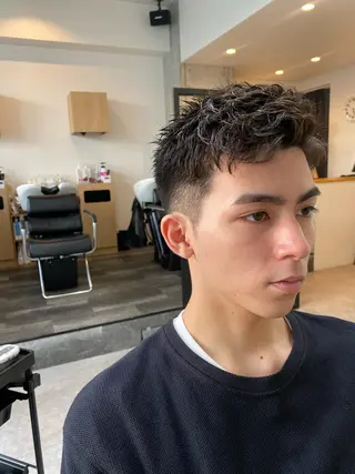 ショート パーマ メンズ 似合う髪型見つけます AYAKAのヘアスタイル
