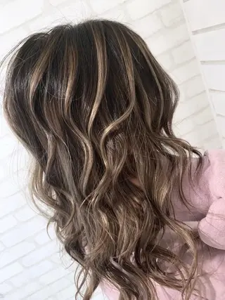 セミロング 穐田 司樹のヘアスタイル