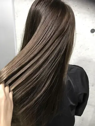 ロング カラー パーマ ヘアアレンジ ネイル マツエク・マツパ SUNNY GRACEのヘアスタイル