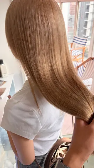ロング カラー レイン🌏🍀 透明感/ハイトーンのヘアスタイル