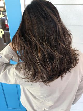 ミディアム 石垣島/美容師 Moeのヘアスタイル