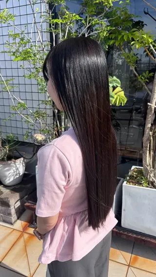 ロング 海老名駅🫧トレンド カラー🫧橋本小雪のヘアスタイル
