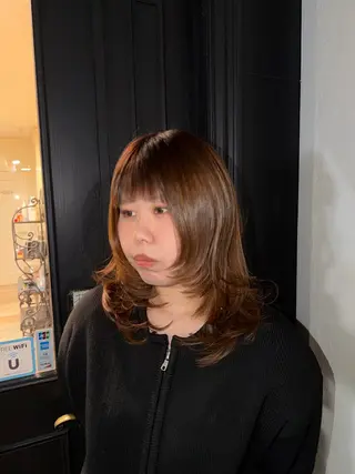 ミディアム Karin／ レイヤーブリーチ🥀のヘアスタイル