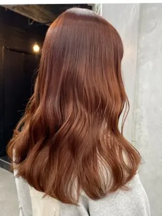 カラー ロング 川瀬 夢来のヘアスタイル