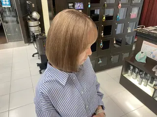 ミディアム カラー グレージュ達人/赤み 消し/ブリーチ/岩崎のヘアスタイル
