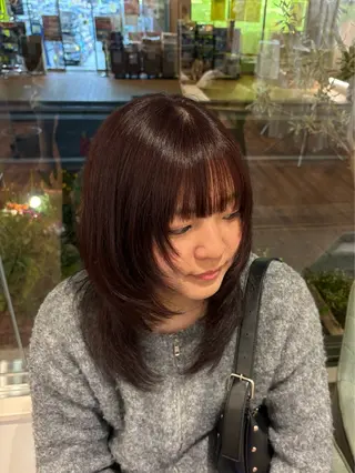 ミディアム 神田 音羽のヘアスタイル