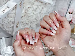 ネイル ✨Nailsalon Vi+✨のネイルデザイン