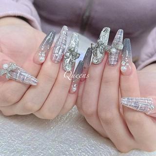 ネイル Queens テイのネイルデザイン