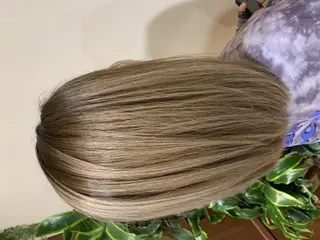 ミディアム カラー ハイトーン得意😍 Lumiereのヘアスタイル