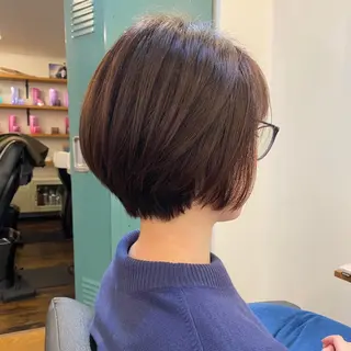 ショート カラー 丸岡 美穂のヘアスタイル