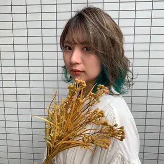 ミディアム カラー パーマ ヘアアレンジ 亀井 美里のヘアスタイル