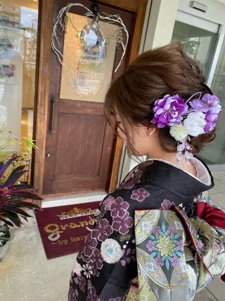 ミディアム カラー grand juteのヘアスタイル